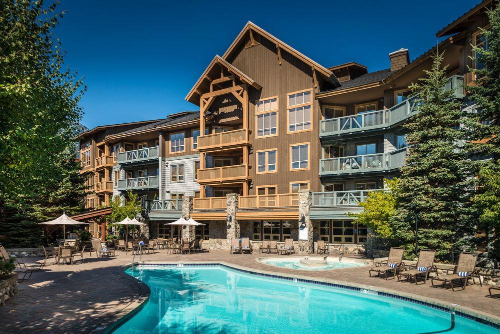 Hotel Lodging Ovations Whistler Exterior foto